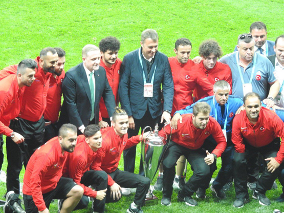 Milliler, şampiyonluğu kazandığı stada tekrar ayak bastı!