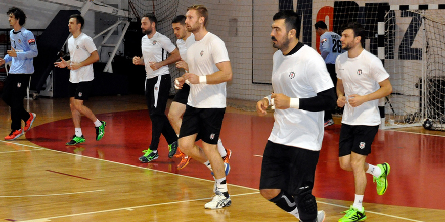 Beşiktaş Mogaz 3'te 3 yaptı !