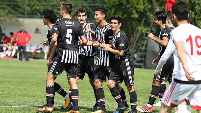 Beşiktaş:4 E.Y. Malatyaspor:0 (U-19)