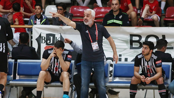 Müfit Arın: "Camiamıza hayırlı olsun"