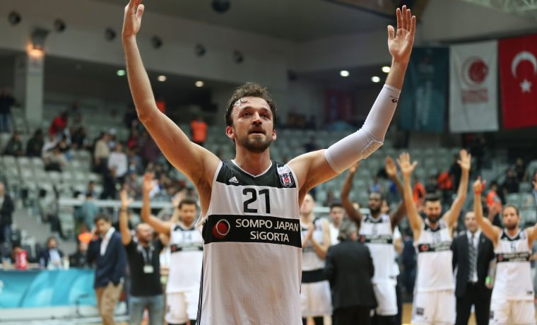 Sertaç Şanlı'dan Beşiktaş'a veda ve teşekkür mesajı!