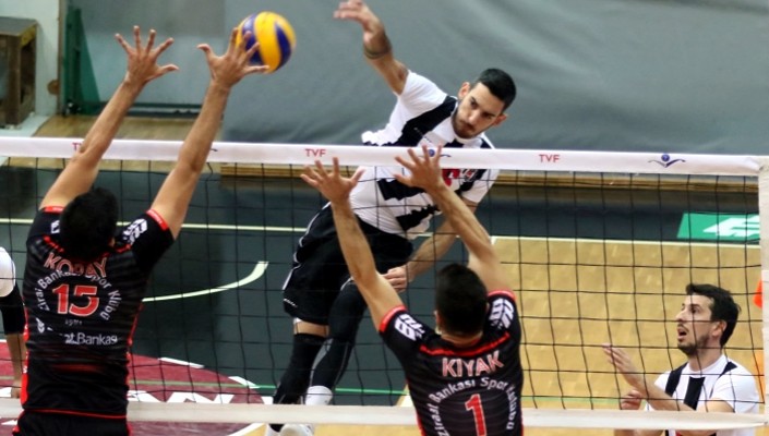 Filenin Kartalları, Halkbank'a yenildi