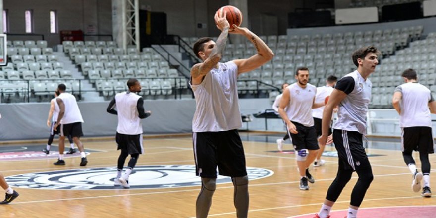Akşamki derbi maçın biletleri tükendi