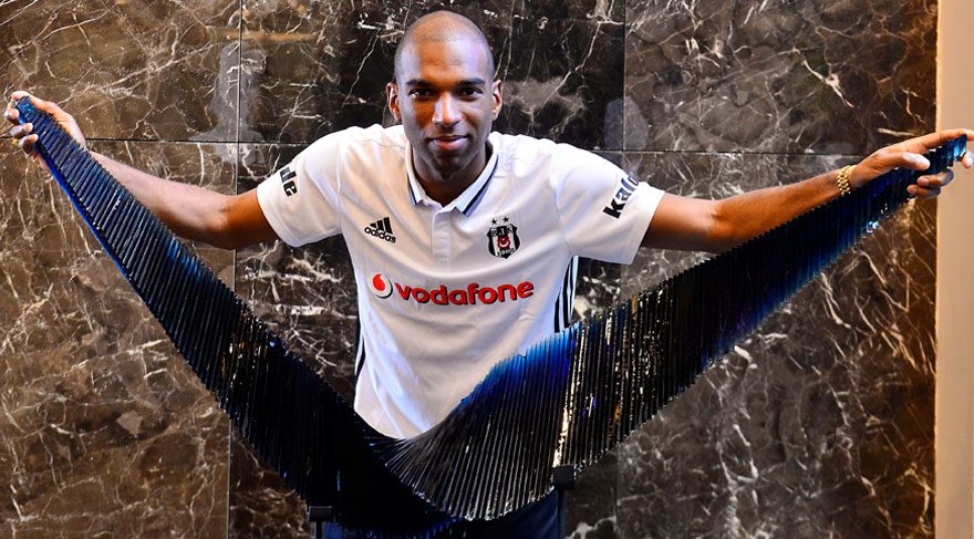 Ryan Babel'in lisansında flaş gelişme