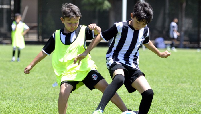 Beşiktaş'ın futbol okulları kampta buluşuyor