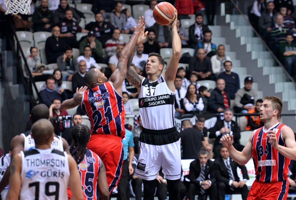 Beşiktaş zorlanmadan kazandı