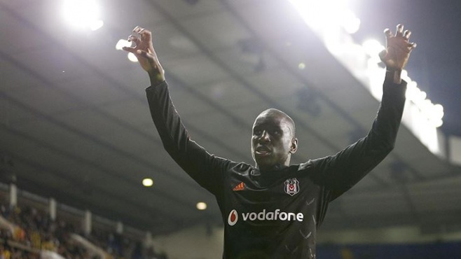 Taraftarın sevgilisi Demba Ba, İstanbul'da