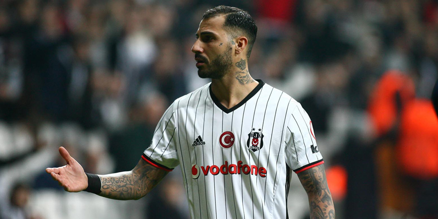 Quaresma'nın posteri Cardiff'e asıldı!