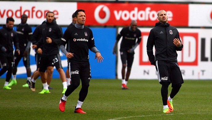 Beşiktaş'ta derbi hazırlıkları devam etti