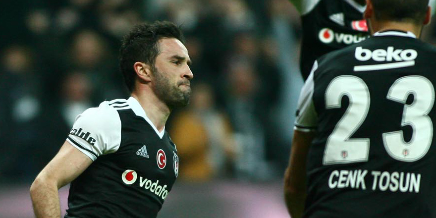 Gökhan Gönül'den sert sözler: "3 yaşındasın galiba"