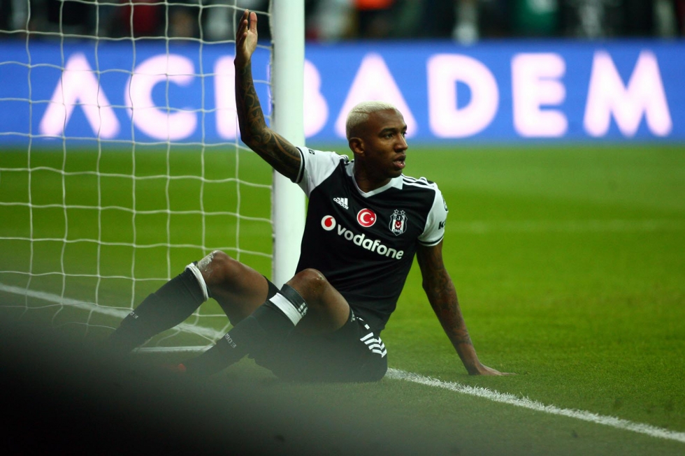 Beşiktaş'ta Talisca endişesi! 3 kulüpten teklif...