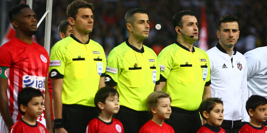 ÖZEL | Mete Kalkavan, Beşiktaşlılarla aynı uçağa binmedi