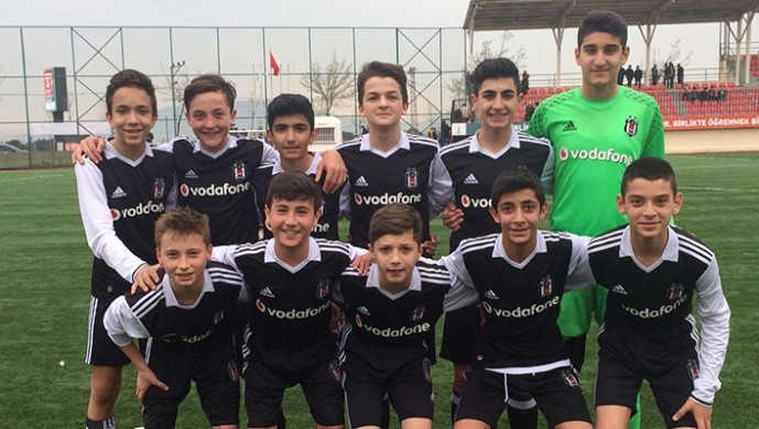 Beşiktaş U-13'ten gol yağmuru