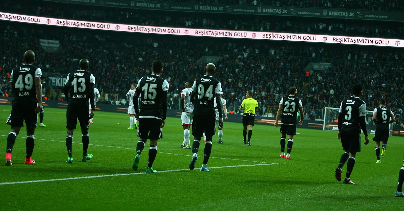 Beşiktaş evinde yenilmiyor