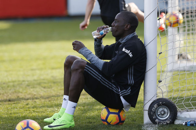 Demba Ba'da son durum! Şenol Hoca'nın kararı...