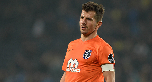Emre Belözoğlu, Beşiktaş'a başarı diledi
