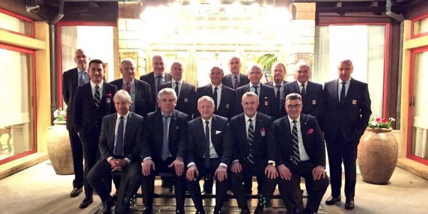 Lyon'dan Beşiktaş yönetimine yemek