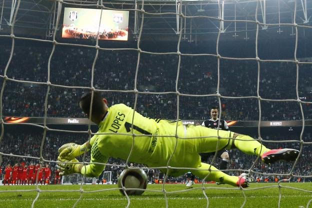 Şenol Güneş'ten Mitrovic açıklaması