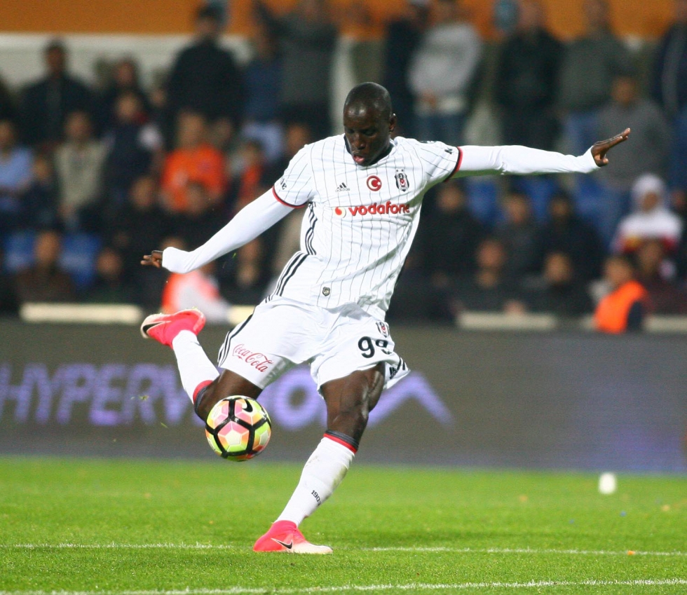 Cem Dizdar: "Artık Demba Ba var"