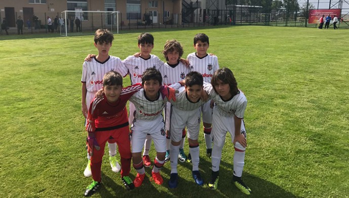 Yavru Kartallar'dan 3 galibiyet