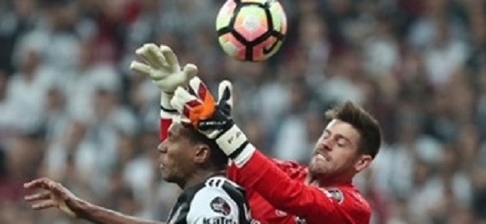 Beşiktaş "sorunu" kendi kendisine çıkarıyor! Bu sezon 4 kez...
