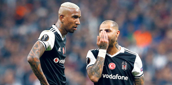Quaresma ve Talisca'ya eleştiri!
