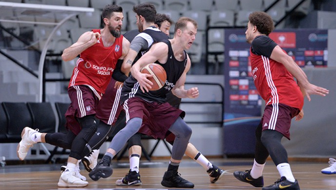 Beşiktaş, Anadolu Efes maçına hazırlanıyor