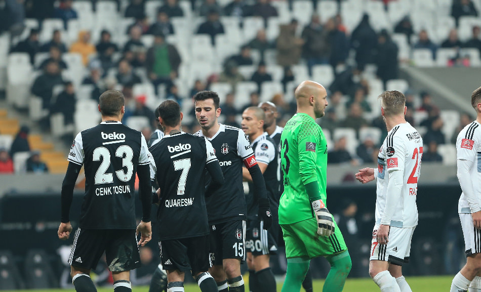 Beşiktaş'ın rakipleri dağıldı!