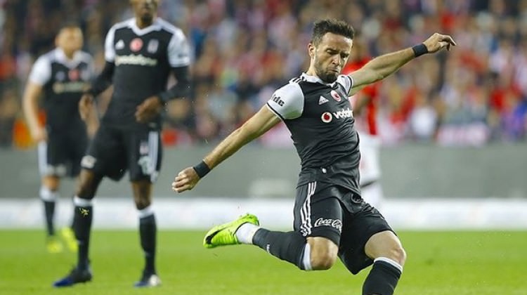 Atiba ve Gökhan Gönül idmana çıkmadı!