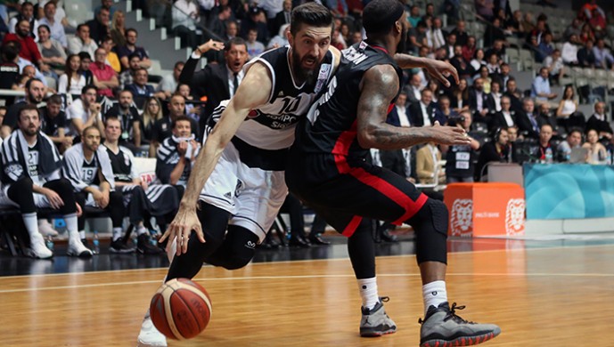 Beşiktaş Sompo Japan, Antep'e gitti