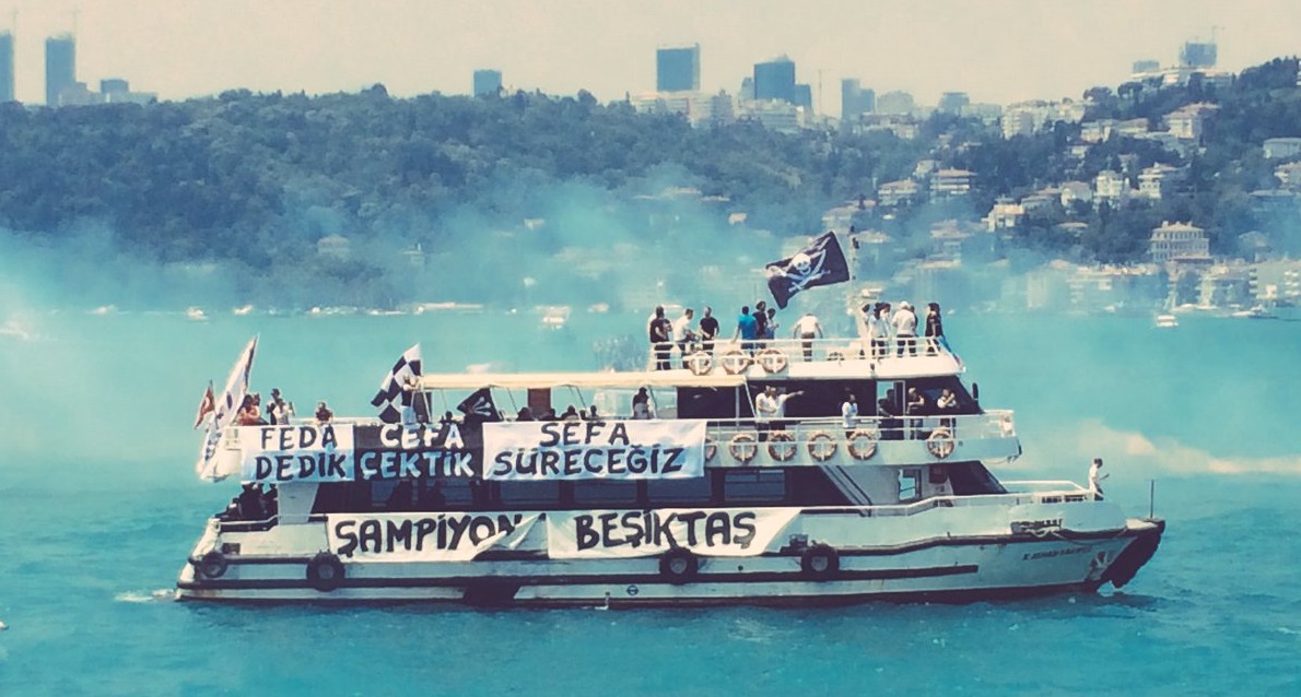 Beşiktaş Donanması Boğaza indi