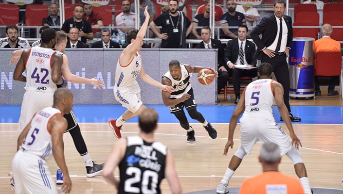 Anadolu Efes, biletleri satışa çıkardı