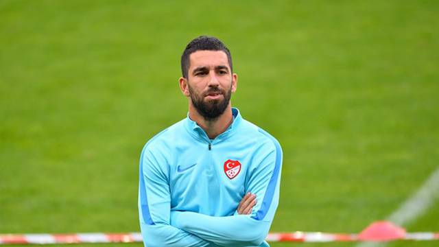 "Arda, bir daha Milli formayı giymemeli"