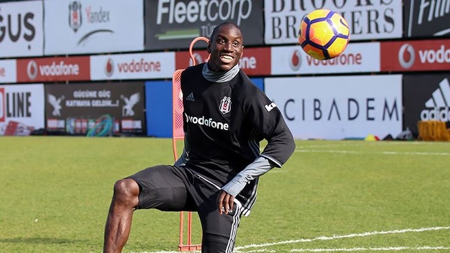 Cenk'in yerine Demba Ba!