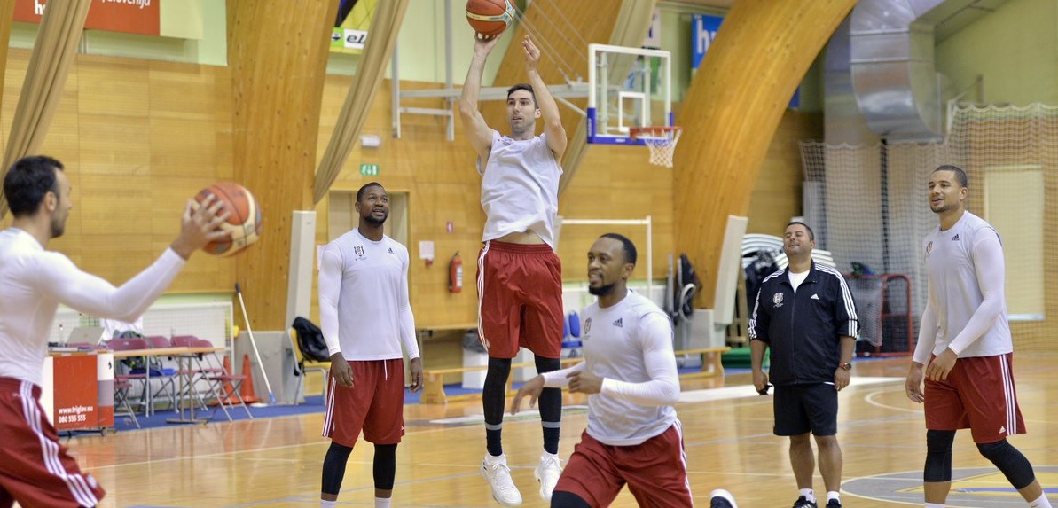 Beşiktaş'ta hem erkek hem de kadın basketbol takımlarında transfer yasağı bulunuyor!