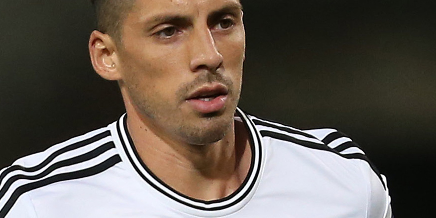 Jose Sosa o takımla görüşüyor